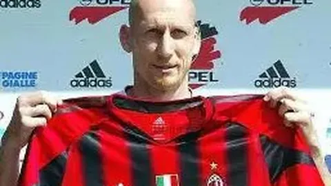 “周三016国王杯焦点战：巴塞罗那对阵贝蒂斯，胜负预测揭晓！”